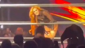 Možné zranění Becky Lynch na včerejším WWE Live Eventu