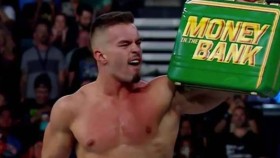 WWE uvažuje o zajímavém plánu pro Austina Theoryho a jeho Money in the Bank kufřík