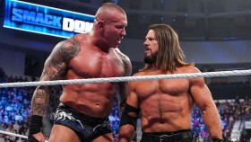 Randy Orton a AJ Styles se vrátili v životní formě. Jsou za tím steroidy?