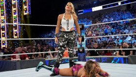 Lacey Evans nepochybuje o tom, že je lepší než Roman Reigns