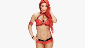 Eva Marie není proti návratu do WWE, Triple H odhalil NXT UK set