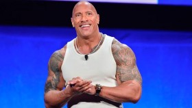 The Rock se vyjádřil ke kauze pozdních příchodů a močení do prázdných láhví