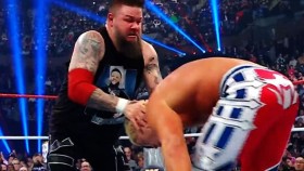 Proč došlo k útoku Kevina Owense až po skončení vysílání WWE SNME?