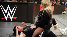 Liv Morgan ve včerejší show RAW přistála Dominikovi přímo na klíně