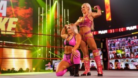 Trish Stratus pochválila Mandy Rose po pondělní show RAW