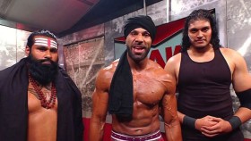Jinder Mahal musel čekat na svůj návrat, Proč WWE rozdělila tým Indus Sher?