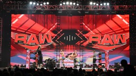 Proč WWE změnila stage pro pondělní show RAW?