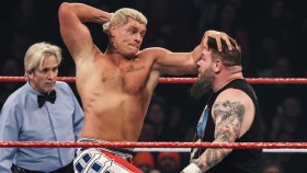 Možný plán WWE pro odvetný zápas Codyho Rhodese a Kevina Owense