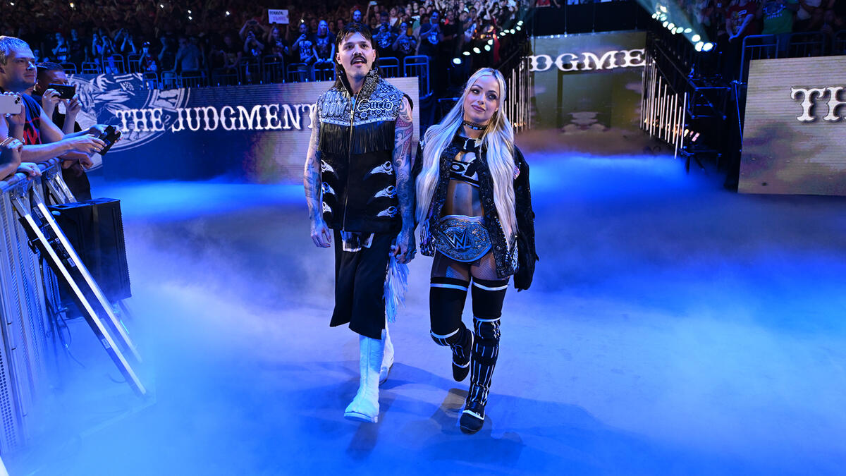 Dominik Mysterio & Liv Morgan