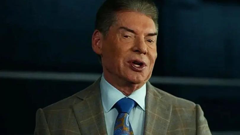 Vince McMahon zakládá zábavní společnost, do které najímá bývalé zaměstnance WWE