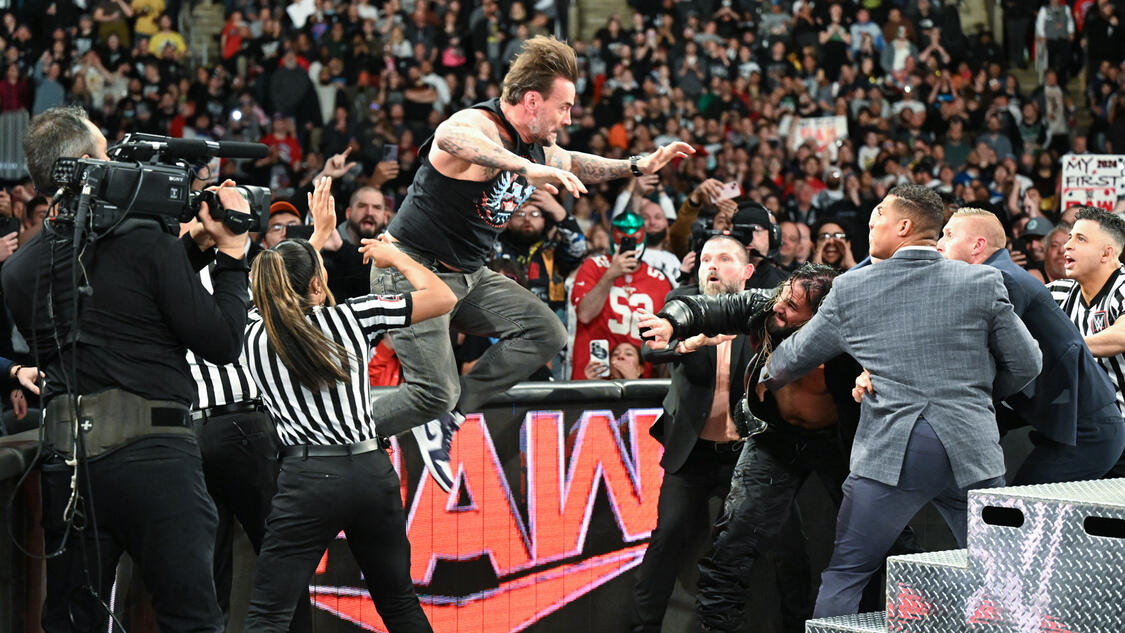 Videa (videos) - WWE RAW