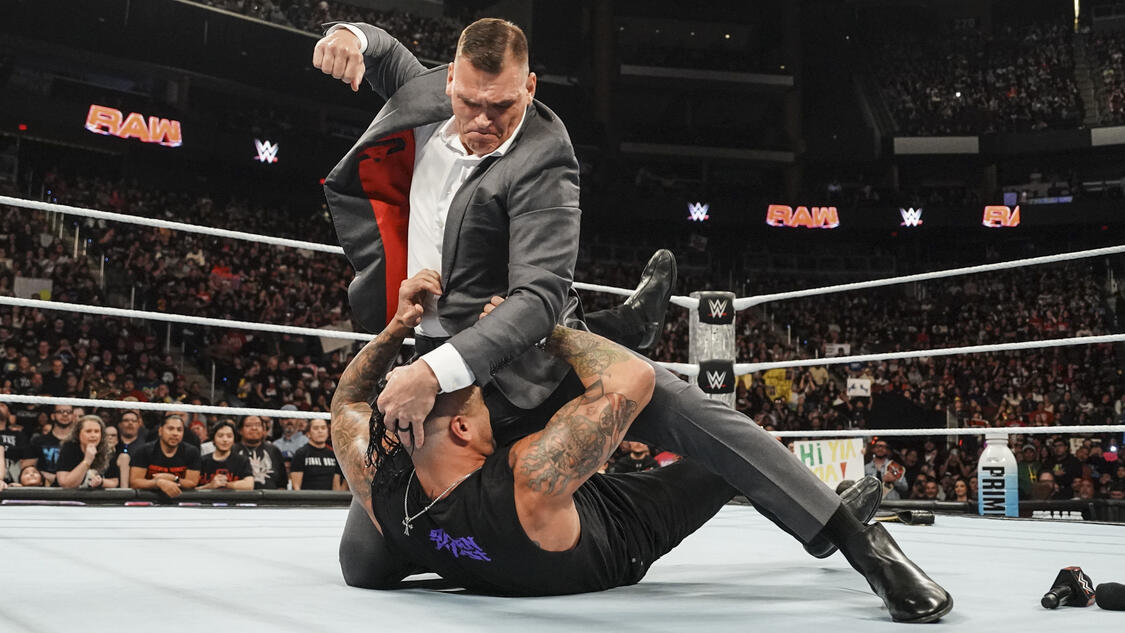 Videa (videos) - WWE RAW