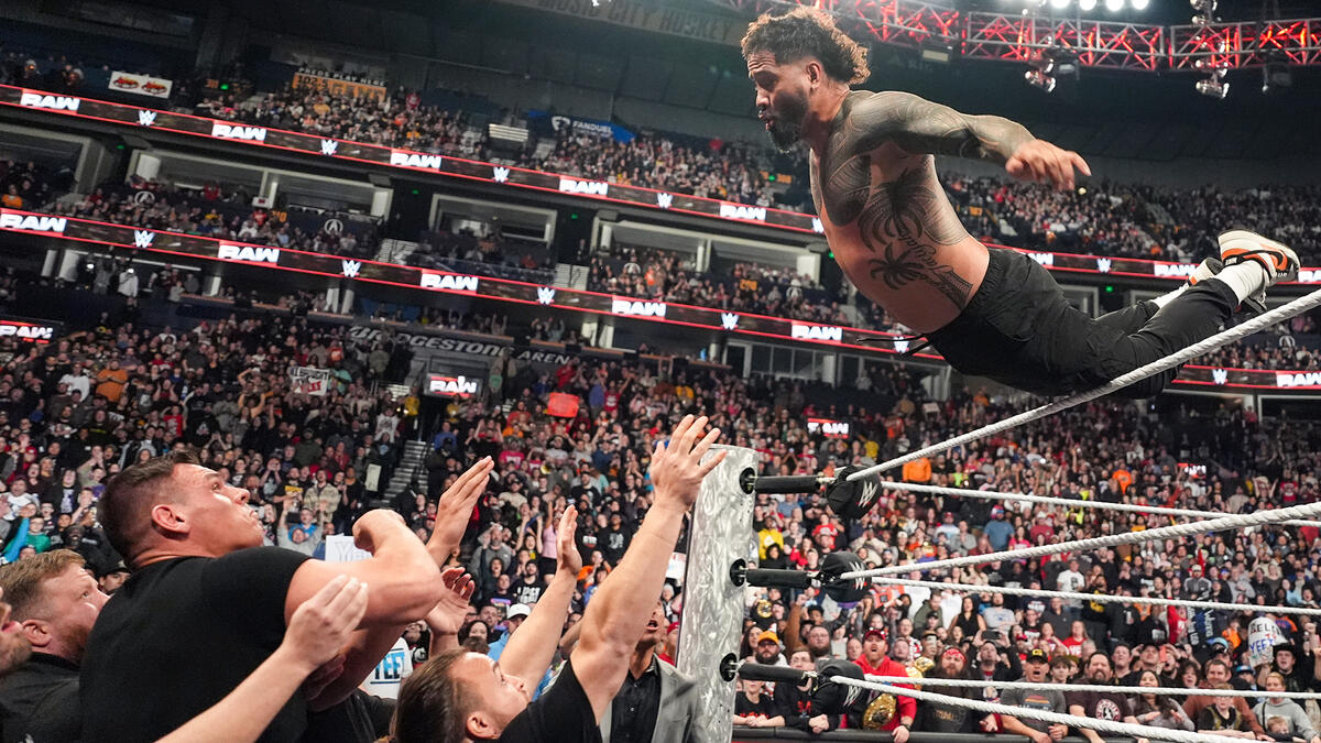 Videa (videos) - WWE RAW